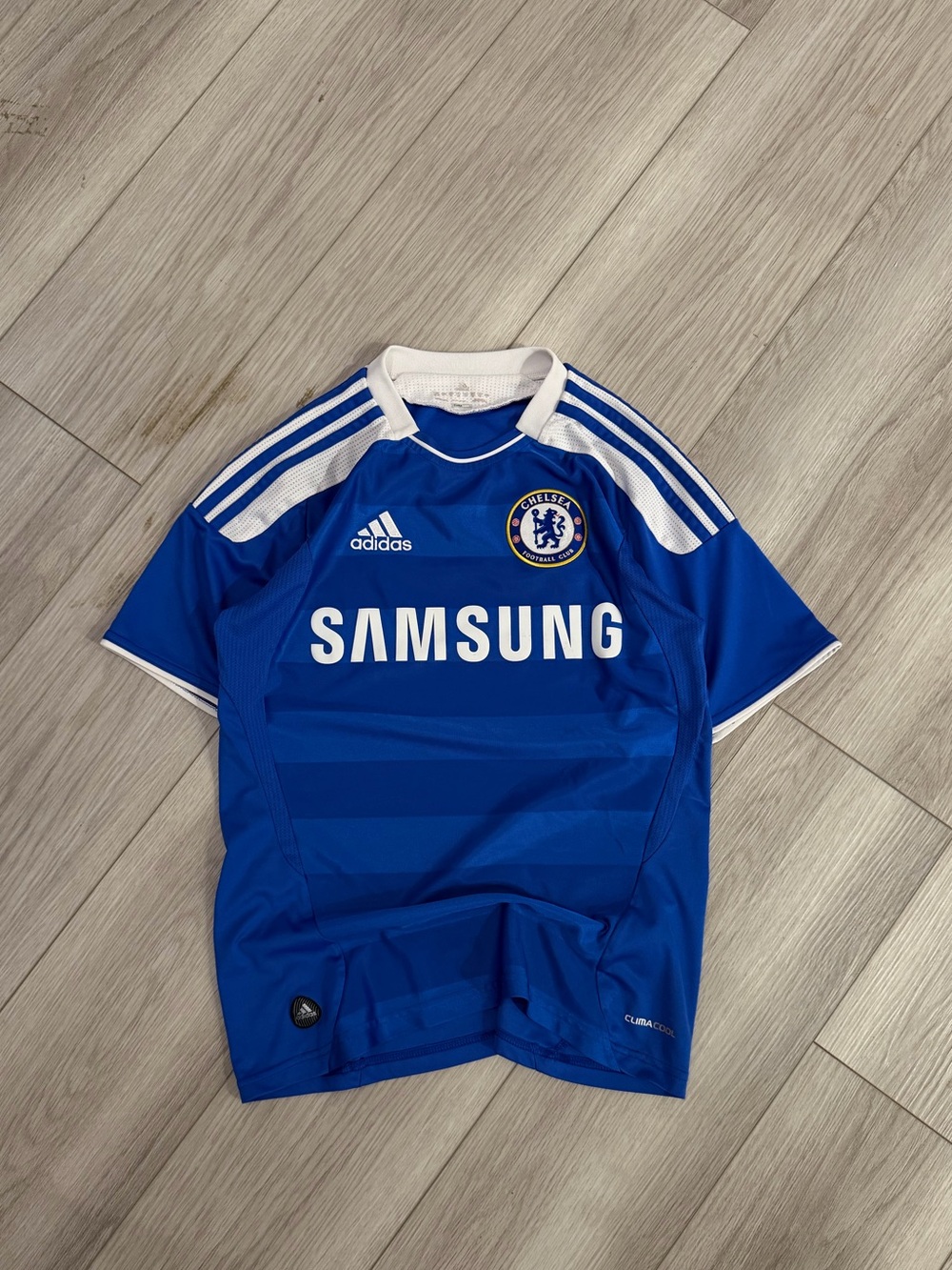 Adidas Chelsea 2011 - 2012 Home Soccer Jersey